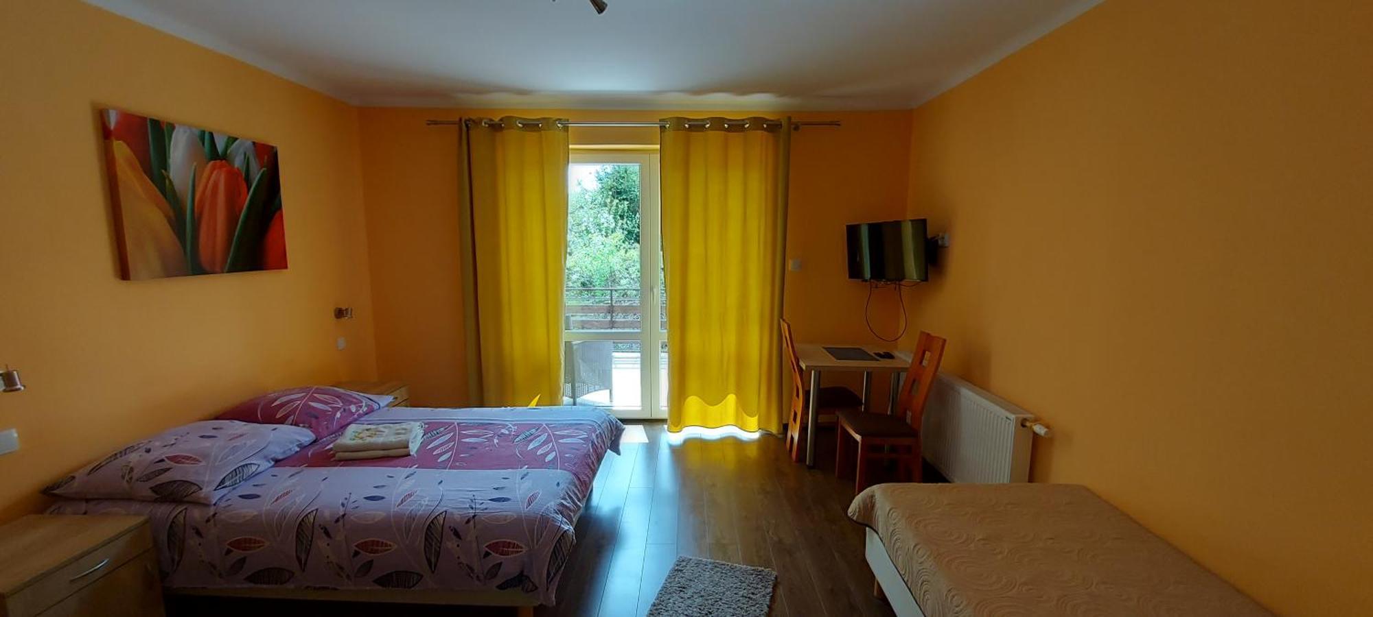 Pokoje Goscinne Stokrotka Naleczow Exterior photo